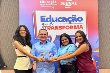 Limoeiro de Anadia recebe prêmio 