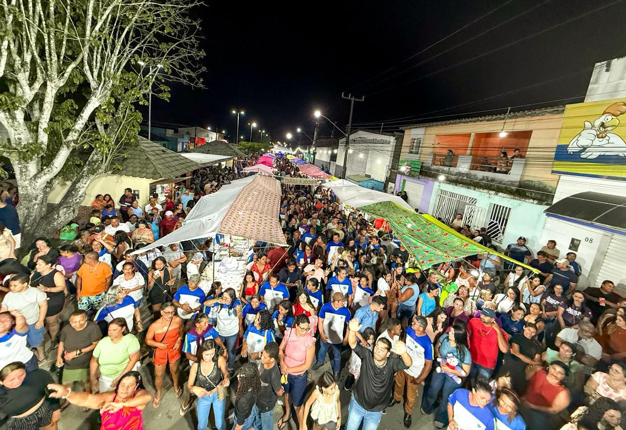 Feira do Empreendedor com alunos da EJA aquece a economia local