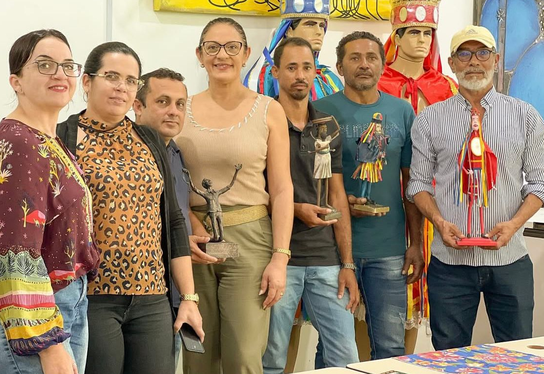 De Limoeiro de Anadia para o mundo: artistas locais se preparam para a FEIRARTE 2025